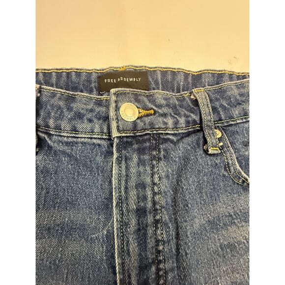 Free Assembly size 12 shorts denim USA stars strips on pockets distressed hem - Picture 11 of 15